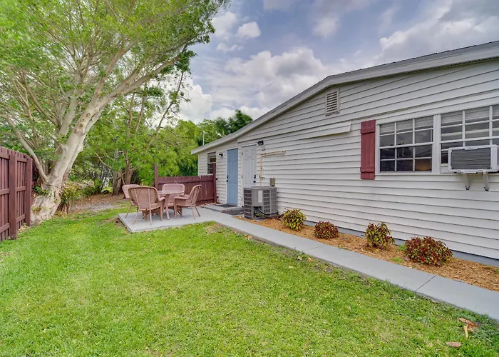 Coastal Vero Beach Home Near The Ocean W/ Patio